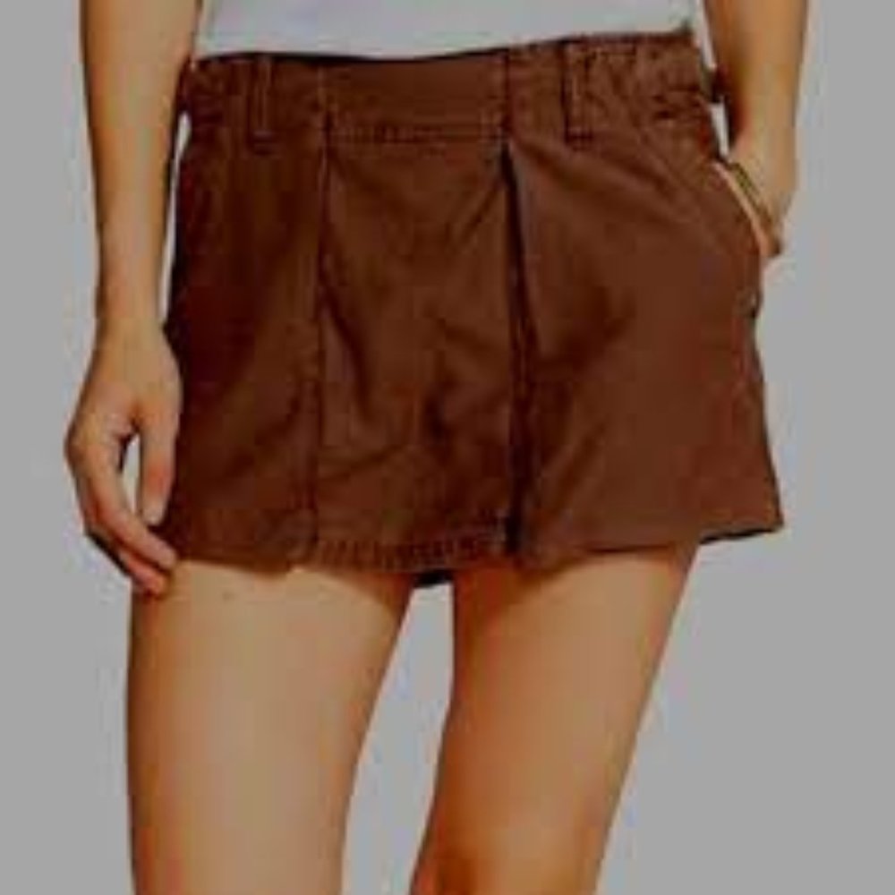 Free People brown side zip utility skort/shorts, large pockets! Size 0